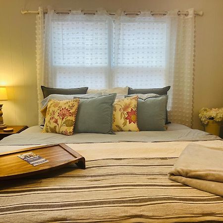Mountain Lake Retreat - Hot Tub, Lake, Fire Pit, Wineries, Restaurant Harpers Ferry Buitenkant foto