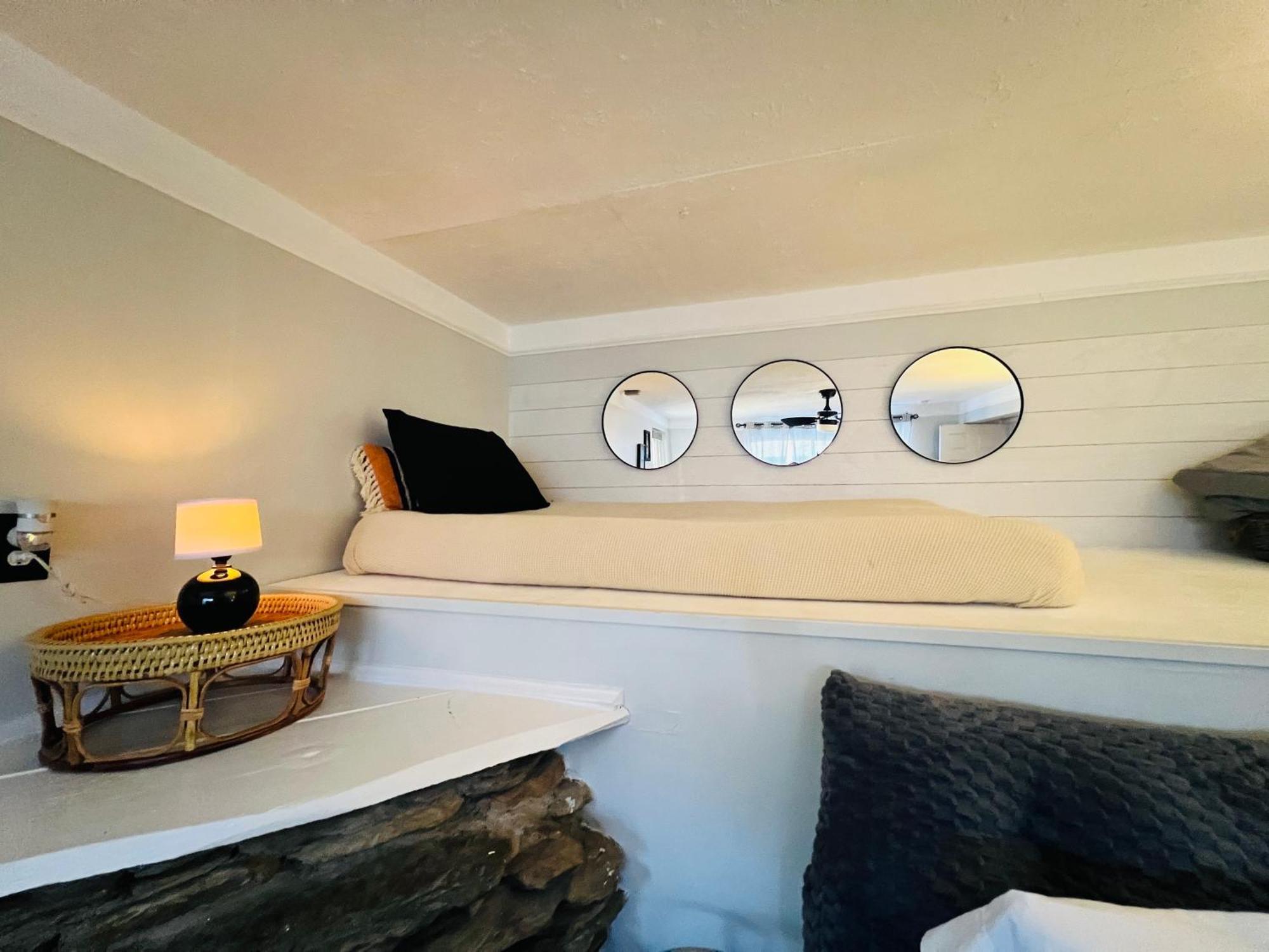 Mountain Lake Retreat - Hot Tub, Lake, Fire Pit, Wineries, Restaurant Harpers Ferry Buitenkant foto